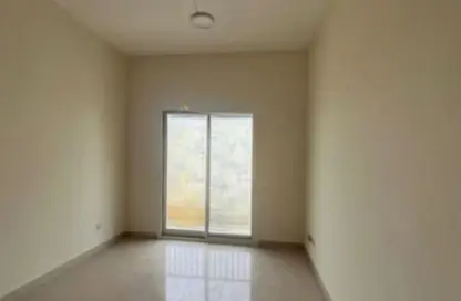 Apartment - 1 Bedroom - 2 Bathrooms for rent in Building IC1-EMR-04 - Emirates Cluster - International City - Dubai