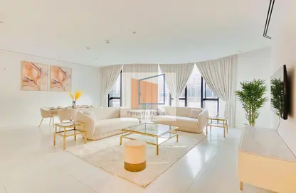 Living Room image for: Apartment - 2 Bedrooms - 3 Bathrooms for rent in Burj Mohammed Bin Rashid at WTC - Corniche Road - Abu Dhabi, Image 1