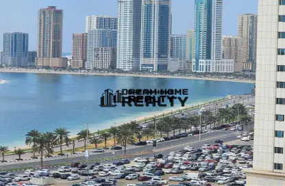 شقة - 3 غرف نوم - 4 حمامات للايجار في برج منازل 2 - شارع التعاون - التعاون - الشارقة