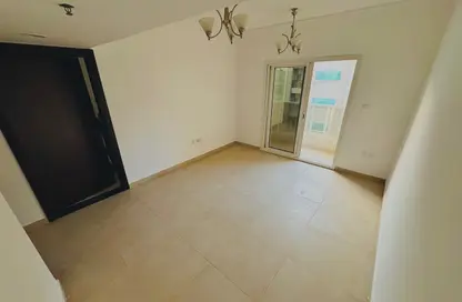 Apartment - 1 Bedroom - 2 Bathrooms for rent in Muwaileh 29 Building - Muwaileh - Sharjah