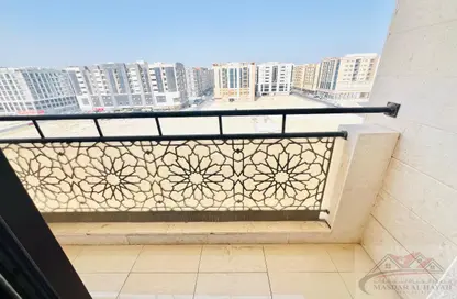 Apartment - 2 Bedrooms - 3 Bathrooms for rent in Muwaileh 29 Building - Muwaileh - Sharjah