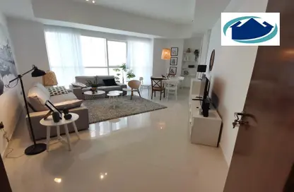 Living / Dining Room image for: Apartment - 2 Bedrooms - 3 Bathrooms for rent in Al Jeel Towers - Shams Abu Dhabi - Al Reem Island - Abu Dhabi, Image 1