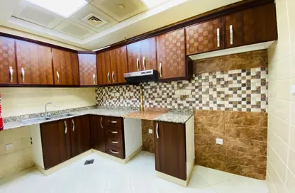 Apartment - 2 Bedrooms - 3 Bathrooms for rent in Mankhool Building - Mankhool - Bur Dubai - Dubai