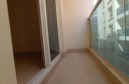 Apartment - 1 Bedroom - 2 Bathrooms for rent in Muwaileh 29 Building - Muwaileh - Sharjah