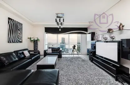 Living Room image for: Apartment - 2 Bedrooms - 3 Bathrooms for rent in Al Fattan Marine Tower - Al Fattan Marine Towers - Jumeirah Beach Residence - Dubai, Image 1