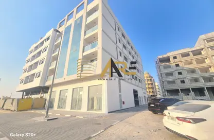 عمارة بالكامل - 8 غرف نوم - 8 حمامات للبيع في الفلاح - تجارية مويلح - الشارقة