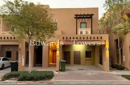 تاون هاوس - 3 غرف نوم - 4 حمامات للايجار في فيلات طراز دبي - القرية الشمالية - الفرجان - دبي