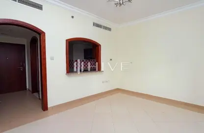 Empty Room image for: Apartment - 1 Bedroom - 1 Bathroom for rent in Art 12 - Barsha Heights (Tecom) - Dubai, Image 1