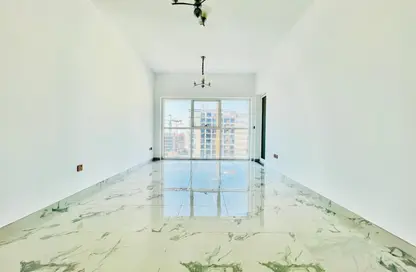 Apartment - 2 Bedrooms - 3 Bathrooms for rent in Jumeirah Garden City - Al Satwa - Dubai