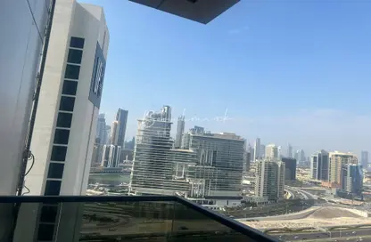 شقة - غرفة نوم - 2 حمامات للايجار في برج النبلاء - الخليج التجاري - دبي