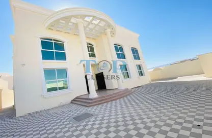 Villa - 5 Bedrooms for rent in Dhaher 1 - Al Dhahir - Al Ain
