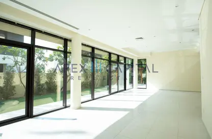 Townhouse - 3 Bedrooms - 4 Bathrooms for rent in Richmond - DAMAC Hills - Dubai Townhouse - 3 Bedrooms - 4 Bathrooms for rent in Richmond - DAMAC Hills - Dubai