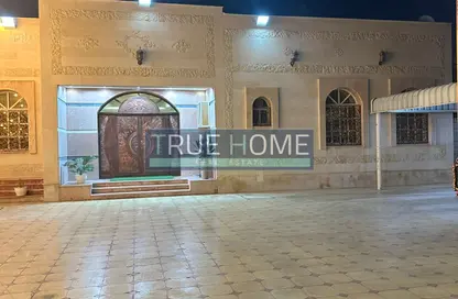 Bungalow - Studio - 4 Bathrooms for sale in Al Tala'a - Mughaidir - Sharjah