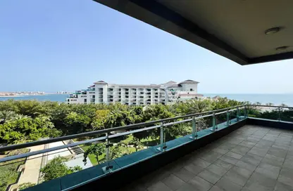 Apartment - 3 Bedrooms - 4 Bathrooms for sale in Dream Palm Residence - The Crescent - Palm Jumeirah - Dubai