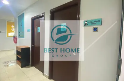 Office Space - Studio - 4 Bathrooms for rent in Cornich Al Khalidiya - Al Khalidiya - Abu Dhabi