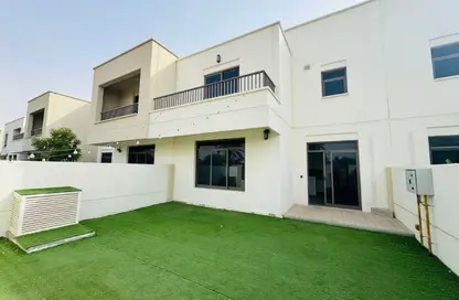فيلا - 3 غرف نوم - 4 حمامات للايجار في حياة تاون هاوس - تاون سكوير - دبي
