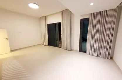 Townhouse - 2 Bedrooms - 4 Bathrooms for rent in Sarab 2 - Aljada - Sharjah