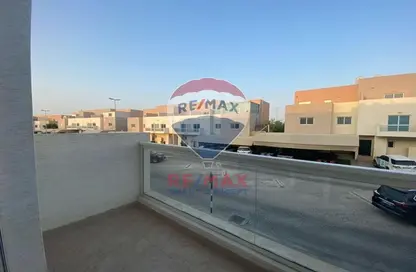 Villa - 3 Bedrooms - 4 Bathrooms for sale in Contemporary Style - Al Reef Villas - Al Reef - Abu Dhabi