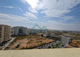 Apartment - 3 bedrooms - 3 bathrooms for rent in Mazaya 8 - Queue Point - Dubai Land - Dubai