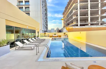 شقة - غرفة نوم - 2 حمامات للايجار في ذا فلاجشيب ثري - السطوة - دبي