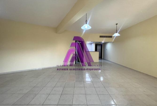 Apartment - 1 Bedroom - 2 Bathrooms for rent in P14 - France Cluster - International City - Dubai