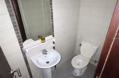 Apartment - 2 Bedrooms - 3 Bathrooms for rent in Al Khan Corniche - Al Khan - Sharjah