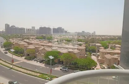 شقة - غرفة نوم - 2 حمامات للايجار في هوكي الجليد - مدينة دبي الرياضية - دبي