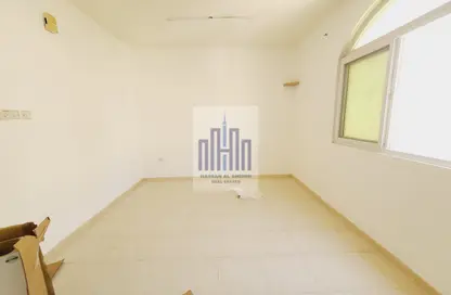 Apartment - Studio - 1 Bathroom for rent in Fire Station Road - Muwaileh - Sharjah