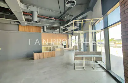 Shop - Studio - 1 Bathroom for rent in Jaddaf Views - Al Jaddaf - Dubai
