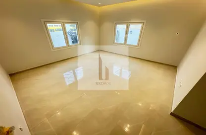 Villa - 6 Bedrooms - 6 Bathrooms for rent in Jumeirah 1 Villas - Jumeirah 1 - Jumeirah - Dubai