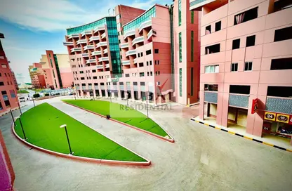 Apartment - Studio - 1 Bathroom for rent in The Gardens Buildings - The Gardens - Dubai