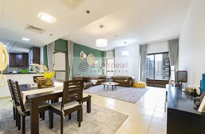 صورة لـ غرفة المعيشة / غرفة الطعام شقة - غرفة نوم - 2 حمامات للايجار في شمس 1 - شمس - مساكن شاطئ الجميرا - دبي ، صورة رقم 1