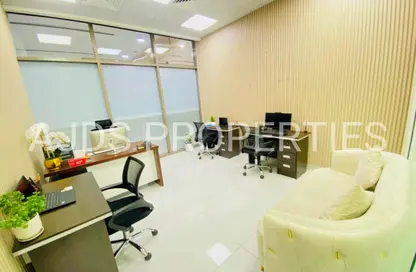 Office Space - Studio - 1 Bathroom for rent in Red Avenue - Al Garhoud - Dubai