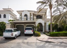Villa - 4 bedrooms - 4 bathrooms for sale in Garden Homes Frond D - Garden Homes - Palm Jumeirah - Dubai