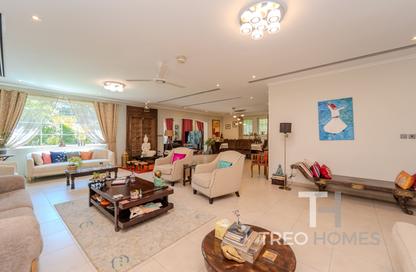 Villa - 4 Bedrooms - 5 Bathrooms for sale in Legacy - Jumeirah Park - Dubai
