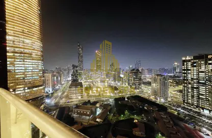 Apartment - 3 Bedrooms - 4 Bathrooms for rent in Wave tower - Corniche Road - Abu Dhabi