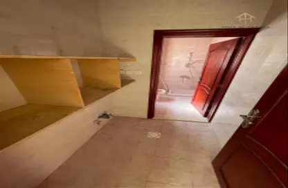 Compound - 3 Bedrooms - 5 Bathrooms for rent in Al Shuibah - Al Ain