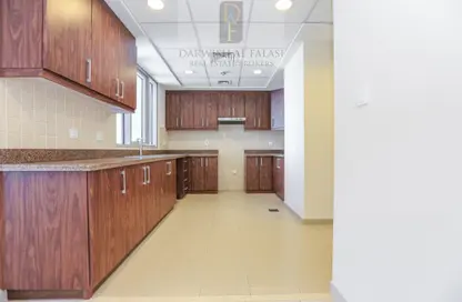 Apartment - 1 Bedroom - 2 Bathrooms for rent in Executive Tower B - Executive Towers - Business Bay - Dubai