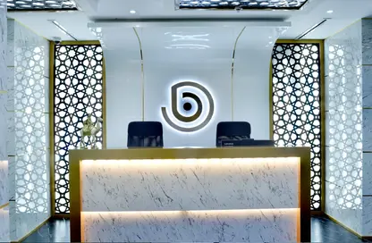 مكتب - استوديو - 1 حمام للايجار في برج لطيفة - شارع الشيخ زايد - دبي
