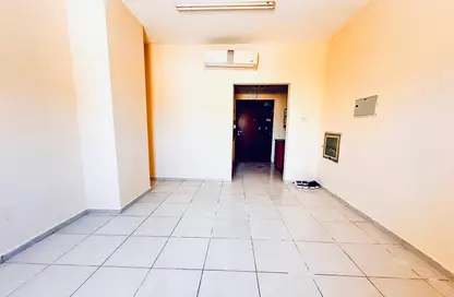 Apartment - Studio - 1 Bathroom for rent in Fire Station Road - Muwaileh - Sharjah