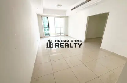Apartment - 2 Bedrooms - 3 Bathrooms for rent in Al Khan - Sharjah