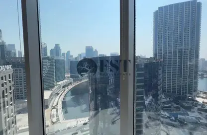 Office Space - Studio - 1 Bathroom for rent in The Binary Tower - Business Bay - Dubai