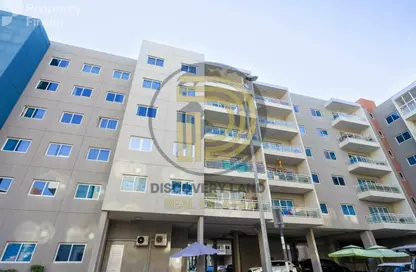 Apartment - 2 Bedrooms - 2 Bathrooms for sale in Tower 35 - Al Reef Downtown - Al Reef - Abu Dhabi