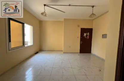 Apartment - 1 Bathroom for rent in Muweileh Community - Muwaileh Commercial - Sharjah