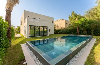 Villa - 5 Bedrooms - 5 Bathrooms for sale in Meadows 9 - Meadows - Dubai