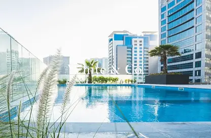Apartment - 1 Bedroom - 2 Bathrooms for sale in SOL Bay - Business Bay - Dubai
