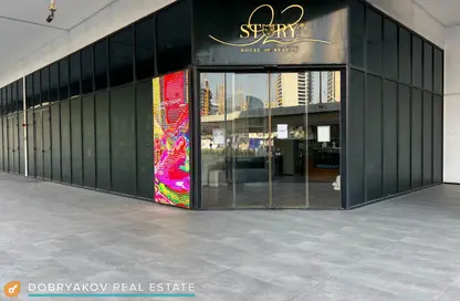Shop - Studio - 1 Bathroom for rent in SOL Bay - Business Bay - Dubai