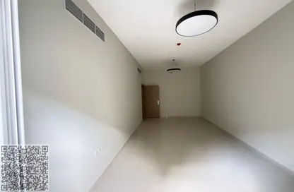 Apartment - 3 Bedrooms - 4 Bathrooms for rent in Al Jurf 2 - Al Jurf - Ajman Downtown - Ajman