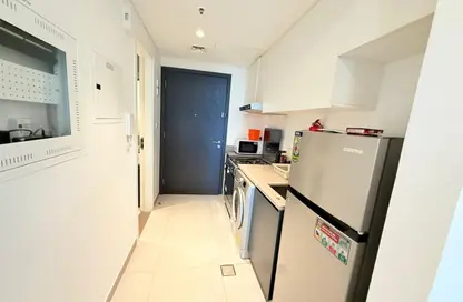 Apartment - Studio - 1 Bathroom for rent in The Link - East Village - Aljada - Sharjah