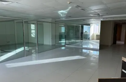 Office Space - Studio - 1 Bathroom for rent in Fortune Executive - JLT Cluster T - Jumeirah Lake Towers - Dubai